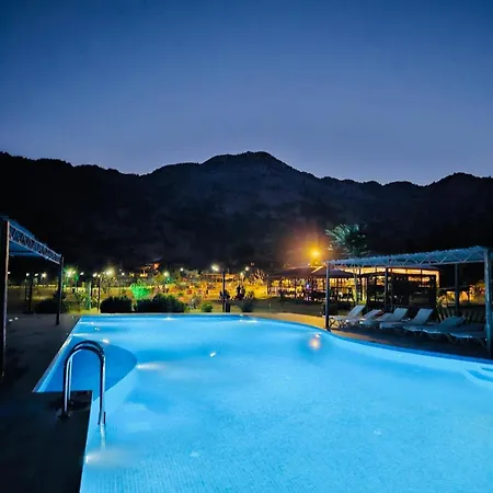 Milyos Hotel